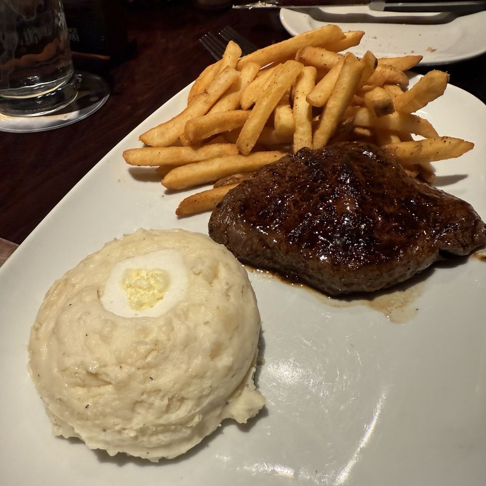 LongHorn Steakhouse - Longhorn Steak House- steak, mashed potatoes, and French fries - Steakhouses Near Me - Omaha, Nebraska LongHorn Steakhouse - Longhorn Steak House- steak, mashed potatoes, and French fries - Steakhouses Near Me - Omaha, Nebraska