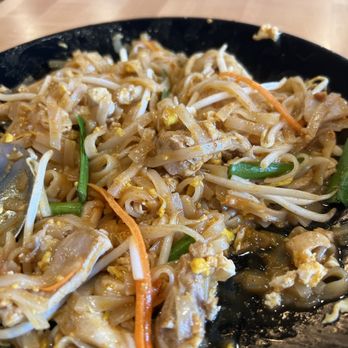Luck Gai Cafe - The chicken pad Thai - Chicken Shop Near Me - Anaheim, California