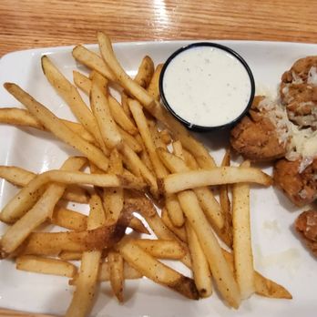 Applebee's Grill + Bar - Fries - American Near Me - Crosby, Texas