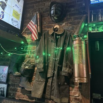 Fiddler's Green - inside - Pubs Near Me - Stamford, Connecticut Fiddler's Green - inside - Pubs Near Me - Stamford, Connecticut