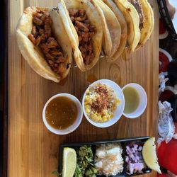 Los Parrilleros - Street tacos