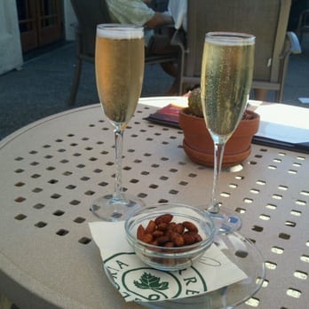 Gloria Ferrer Winery - Va de vie and Royal Cuvee...yum! - Wineries Near Me - Sonoma, California Gloria Ferrer Winery - Va de vie and Royal Cuvee...yum! - Wineries Near Me - Sonoma, California