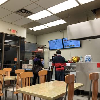 Juicy BBQ - a view of a busy restaurant - Hong Kong Style Cafe Near Me - Richmond, British Columbia