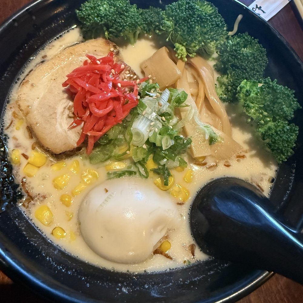 Tonkotsu add broccoli and corn