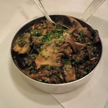 Selanne Steak Tavern - Mushrooms - Steakhouses Near Me - Laguna Beach, California