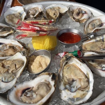 Beach House - Raw oysters - Bars Near Me - Pompano Beach, Florida