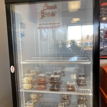 iGet Juiced - Cake slices from Shawnee's Goodies - Juice Bars & Smoothies Near Me - Snellville, Georgia iGet Juiced - Cake slices from Shawnee's Goodies - Juice Bars & Smoothies Near Me - Snellville, Georgia