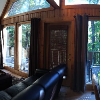 Chalets in Hocking Hills - Vacation Rentals Near Me - Logan, Ohio