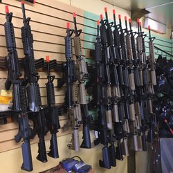 GoAirheads - This is a rack of their rental guns