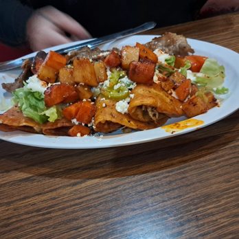 El Grillo - The enchiladas - Mexican Near Me - Middletown, Ohio