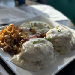 Aroma Cafe - Biscuits and gravy