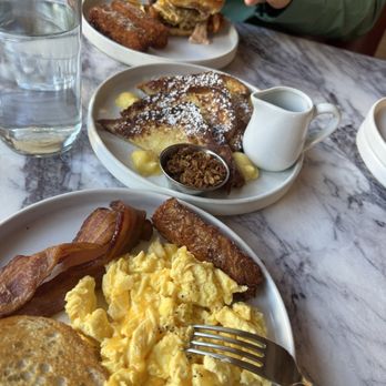 Moonlark’s Dinette - Diners Near Me - Los Angeles, California Moonlark’s Dinette - Diners Near Me - Los Angeles, California