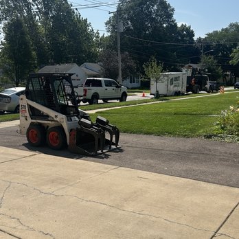 Abbott Tree Care Professionals - Tree Services Near Me - Bartlett, Illinois