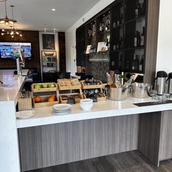 Wine Stone Inn - Complimentary Breakfast