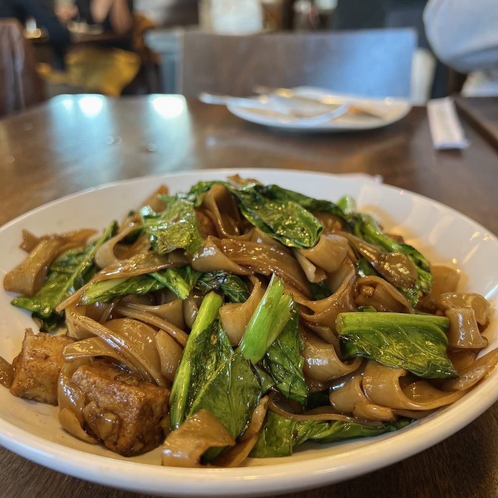 KINDEE THAI RESTAURANT Updated November 2024 203 Photos & 247