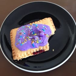 Café Limón - Pop tart rellena de zarzamora