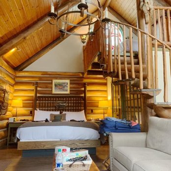 Big Cedar Lodge - Our Cabin - inside - Resorts Near Me - Ridgedale, Missouri Big Cedar Lodge - Our Cabin - inside - Resorts Near Me - Ridgedale, Missouri