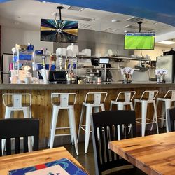 Four Tunas Fish & Bar - Oceanside