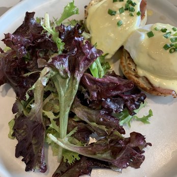 Willow & Whisk - traditional eggs benedict ($14) [3/5] - Breakfast & Brunch Near Me - Wyckoff, New Jersey