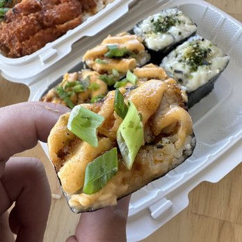 Shootz - Hawaiian Near Me - Ontario, California