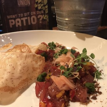 Union Kitchen and Tap Encinitas - Tuna poke - New American Near Me - Encinitas, California