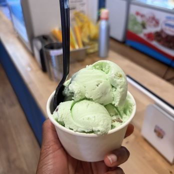 Lucky Duck Ice Cream - Ice Cream & Frozen Yogurt Near Me - Duck, North Carolina Lucky Duck Ice Cream - Ice Cream & Frozen Yogurt Near Me - Duck, North Carolina