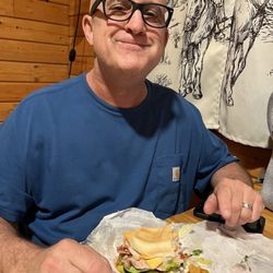 Katie's Cozy Cabins - Yum!!!!!