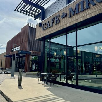 Cafe de Miro - Outside - Mediterranean Near Me - Grand Rapids, Michigan Cafe de Miro - Outside - Mediterranean Near Me - Grand Rapids, Michigan