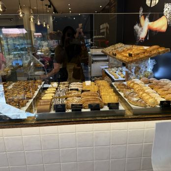MAFRARIA - Pastries - Bakeries Near Me - Palmela, 15