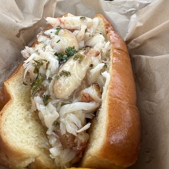 The Birds Cafe - Crab roll - Seafood Near Me - Bodega Bay, California