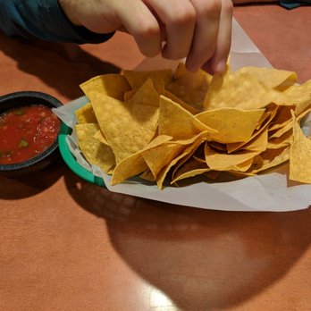 El Kora - Chips and salsa - Mexican Near Me - Eugene, Oregon