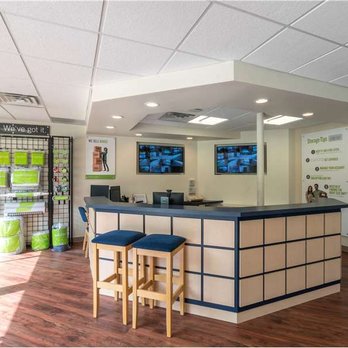 Extra Space Storage - Office - Extra Space Storage at 275 Northfield Rd, Northfield, IL 60093 - Self Storage Near Me - Northfield, Illinois