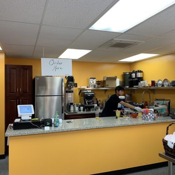 OlenaHi - Ordering area - Salad Near Me - Honolulu, Hawaii