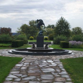 Belle Isle Park - Fountain - Parks Near Me - Detroit, Michigan