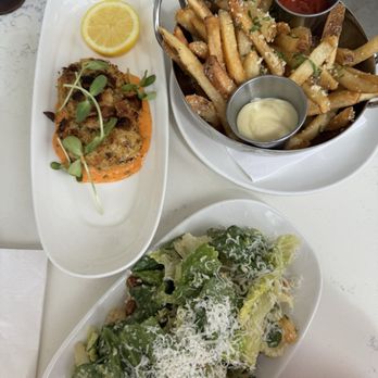 The Black Pearl - Crab cakes, fries, Caesar salad - Seafood Near Me - Newport, Rhode Island The Black Pearl - Crab cakes, fries, Caesar salad - Seafood Near Me - Newport, Rhode Island