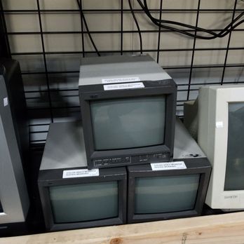 RE-PC Recycled Computers & Peripherals - PVMs for retro gaming? Dont see these around quite often. - Computers Near Me - Kent, Washington