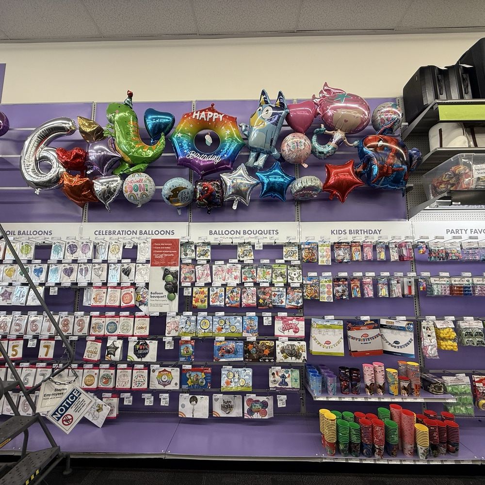 Staples - Shipping Centers Near Me - Seal Beach, California