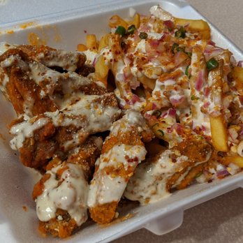 Wow! Wing House - Markham Special ; Spicy Garlic Parm Wings with Chili Onion Fries - Chicken Wings Near Me - Scarborough, Ontario Wow! Wing House - Markham Special ; Spicy Garlic Parm Wings with Chili Onion Fries - Chicken Wings Near Me - Scarborough, Ontario