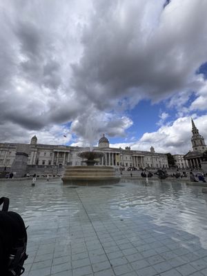 Trafalgar Square by null