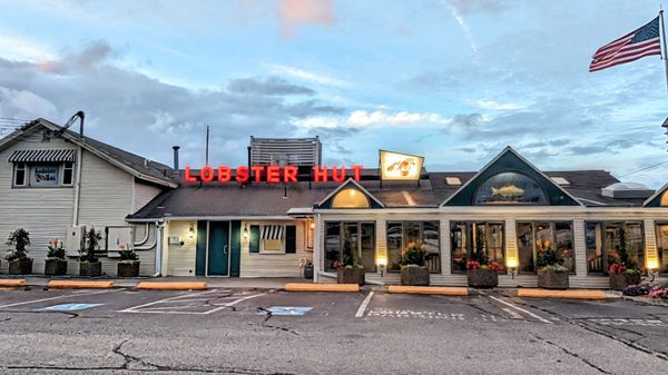Lobster Hut by null