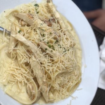 Villa Terraza - The best chicken Alfredo pasta - Italian Near Me - Shadow Hills, California Villa Terraza - The best chicken Alfredo pasta - Italian Near Me - Shadow Hills, California