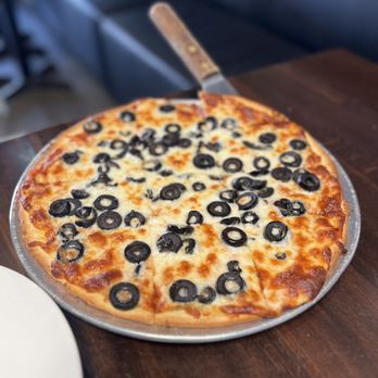 Rance's Chicago Pizza - Tavern Olive Pizza - Pizza Near Me - Long Beach, California