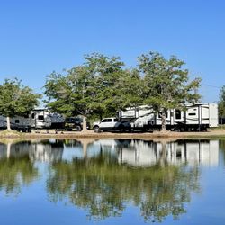 Hide Away Lakes - Beautiful shaded RV Sites