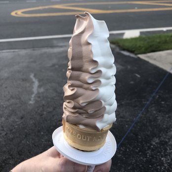 Dreamette - Medium half/half cone - Ice Cream & Frozen Yogurt Near Me - Jacksonville, Florida Dreamette - Medium half/half cone - Ice Cream & Frozen Yogurt Near Me - Jacksonville, Florida
