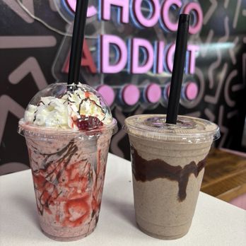 Chocolate Bash - Cocoa Berry & Oreo shakes - Desserts Near Me - Phoenix, Arizona
