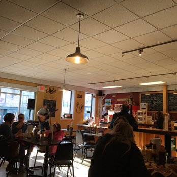 Big Fatty's BBQ - Quick look around including live music! - Barbeque Near Me - White River Junction, Vermont