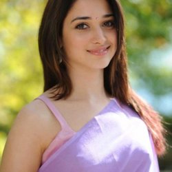 Marsh 10 - Meera, 21 years old, India
