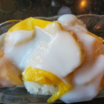 Pineapple Village - Mango with sticky rice - Asian Fusion Near Me - Gilroy, California