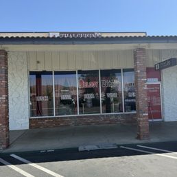 Exterior outside entrance of Melody Thai Cuisine - Menifee, California Exterior outside entrance of Melody Thai Cuisine - Menifee, California