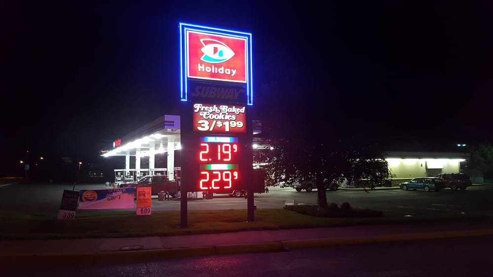 HOLIDAY STATION STORES 1601 Fox Farm Rd, Great Falls, Montana